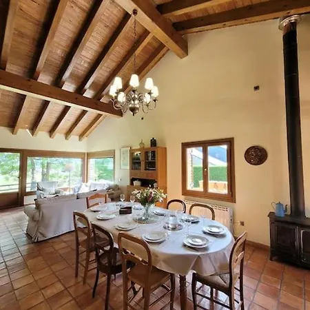 Casa de Férias El Xalet De La Padrille *